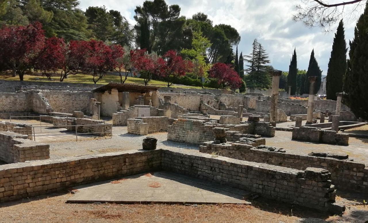 AU VILLADIOR - Vaison la Romaine Extérieur photo